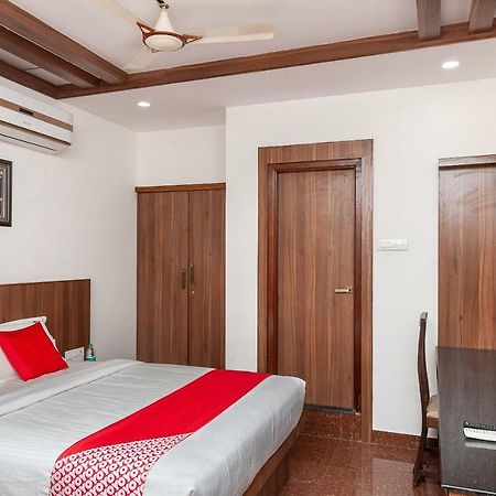 Oyo 29859 Rds Guest House Ambur Exterior foto