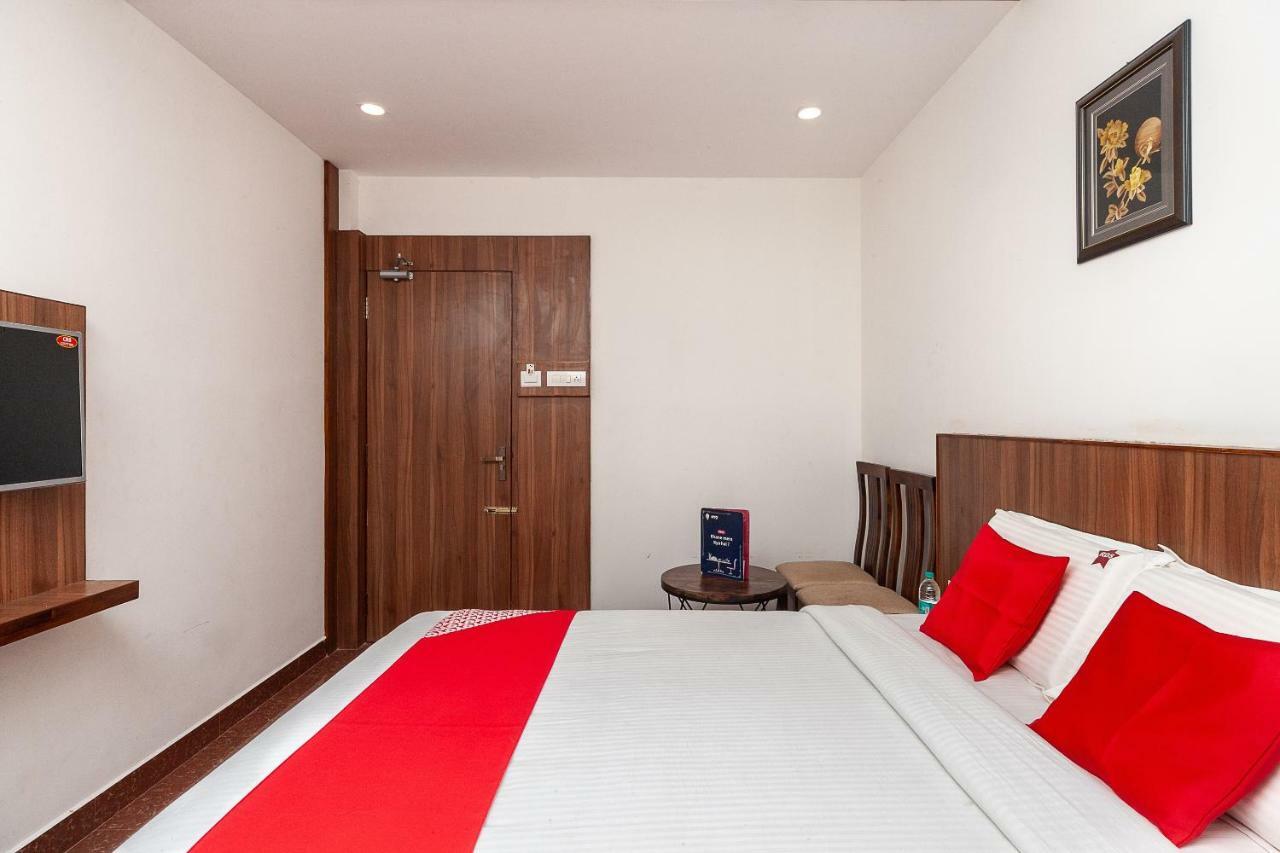 Oyo 29859 Rds Guest House Ambur Exterior foto