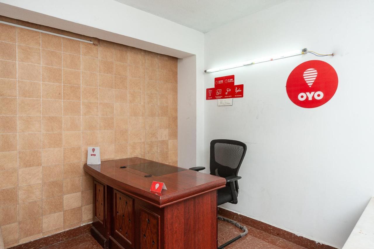 Oyo 29859 Rds Guest House Ambur Exterior foto